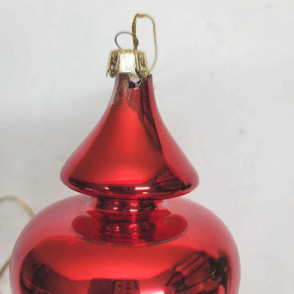 Vintage 1995 Santa's Best European Style Glass Ornaments Red Green Set of 2
